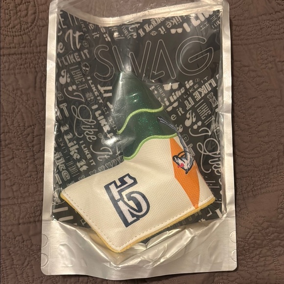Kentucky Derby Swag Golf Putter Cover - Picture 1 of 6